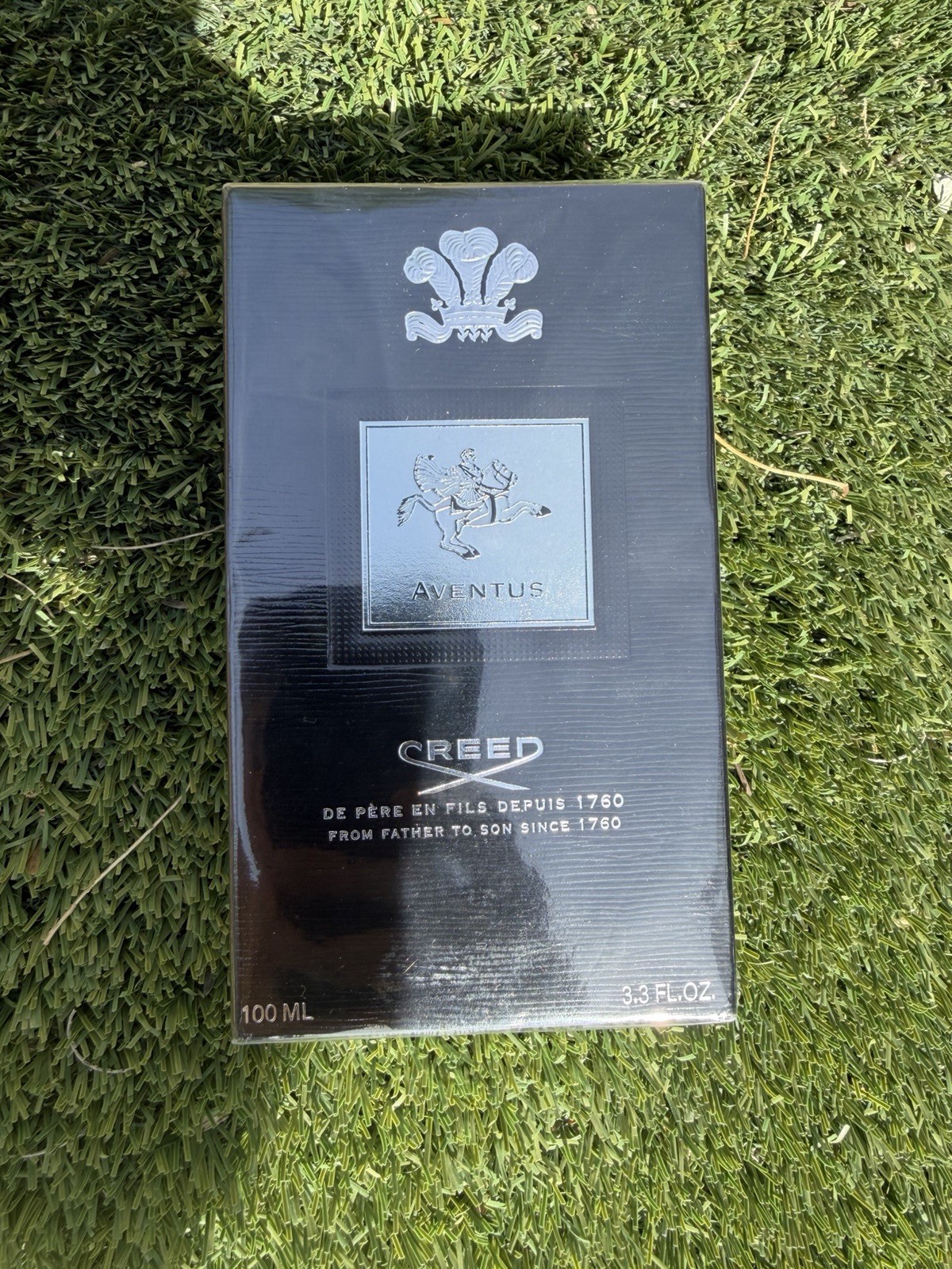 Creed Aventus Eau de Parfum Spray, Vanilla Scent, 3.3 fl oz Regular Size