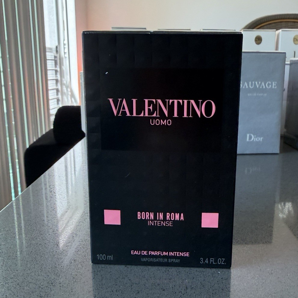 Valentino Uomo Born in Roma Intense EDP Intense Spray Regular 3.4 fl oz