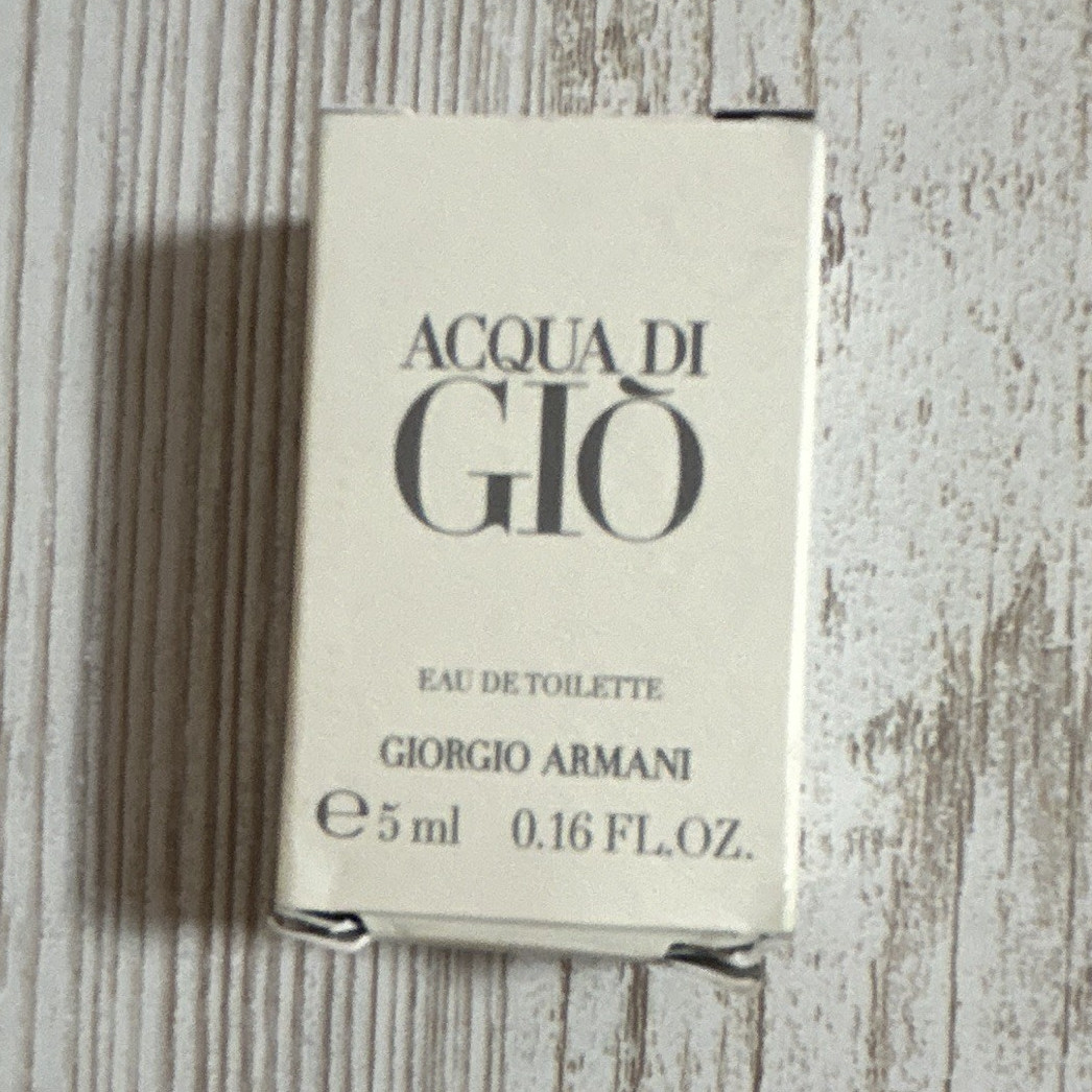 Giorgio Armani Acqua Di Gio Eau de Toilette Spray Sample Size 0.16 fl oz