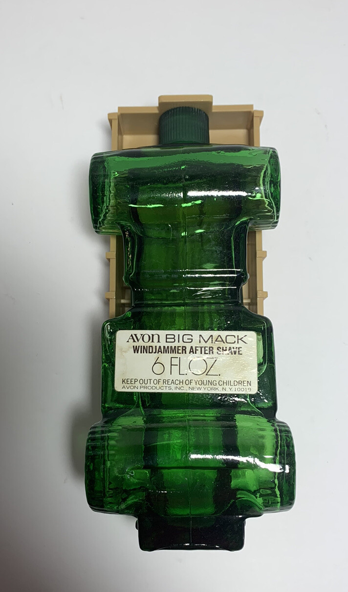 AVON WIND JAMMER AFTER SHAVE BIG MACK TRUCK SPLASH ON 6 OUNCES FULL BOTTLE