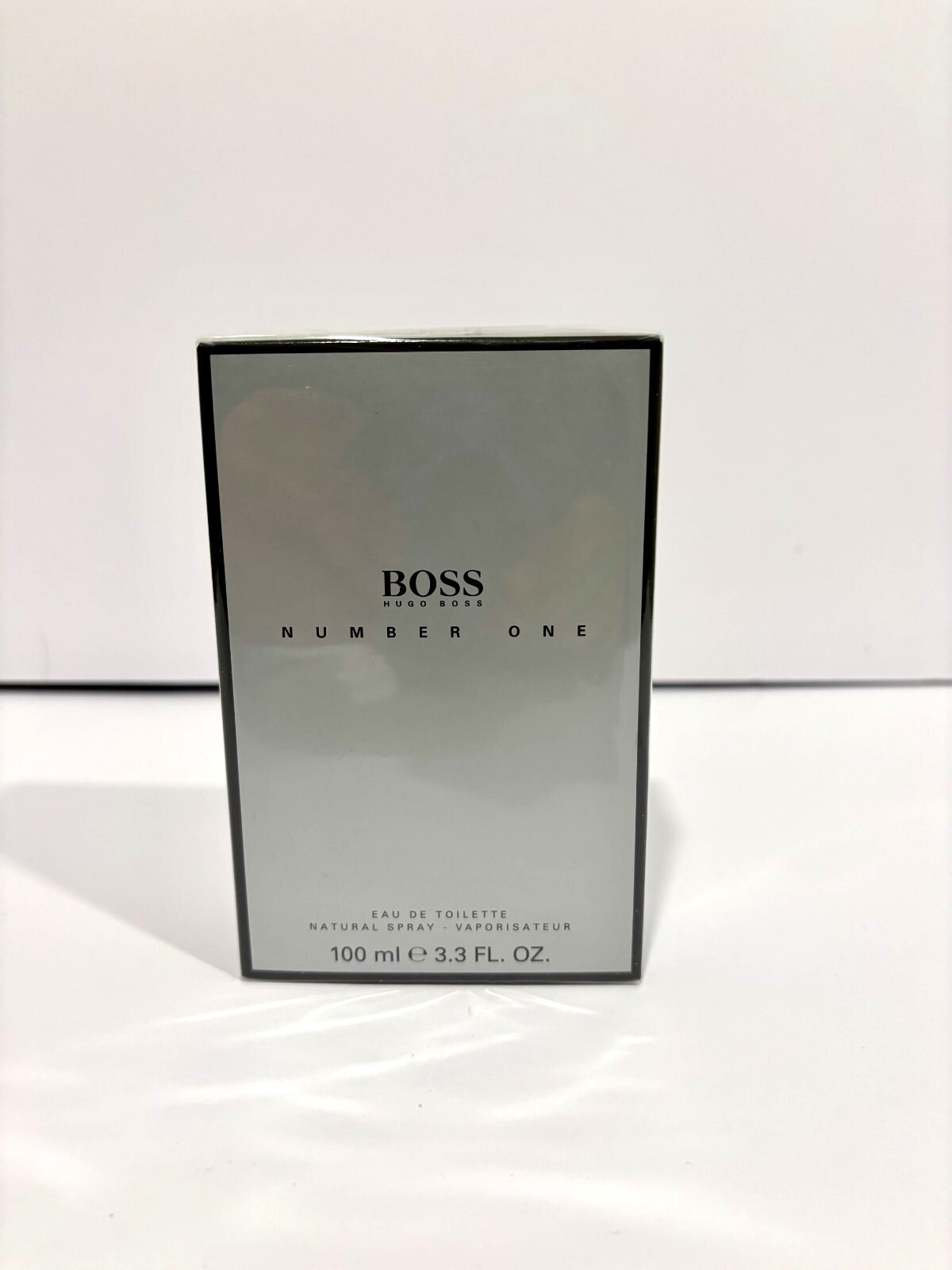 BOSS NUMBER ONE by HUGO BOSS – A Timeless Fragrance for the Classic Modern Man
