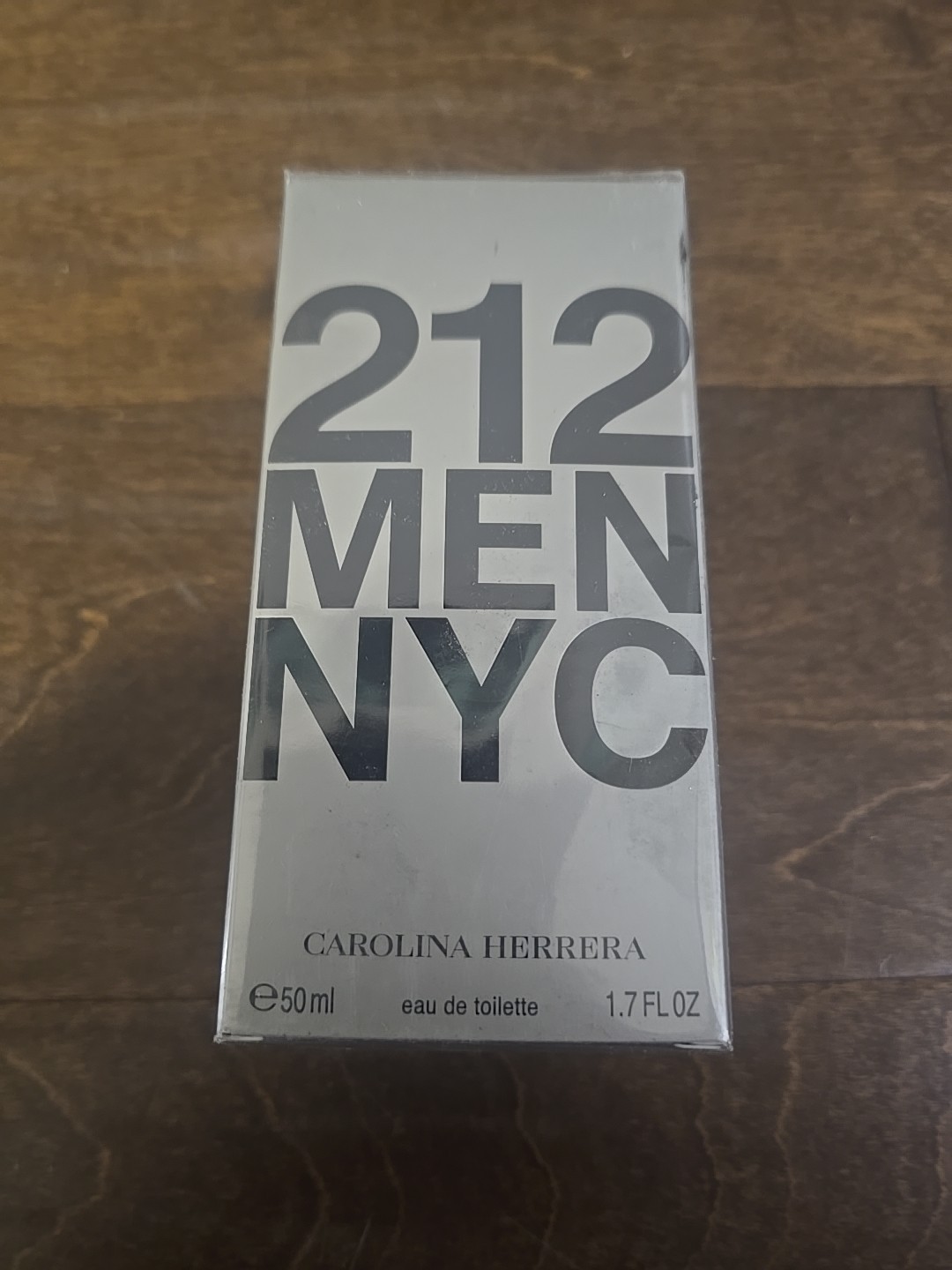 CAROLINA HERRERA 212 MEN NYC EAU DE TOILETTE NATURAL SPRAY 50 ML/1.7 FL.OZ. NIB