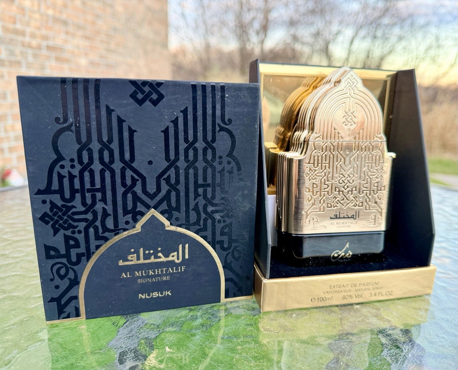 AL Mukhtalif Signature by Nusuk EDP Extrait De Parfum For Unisex – 100 ML