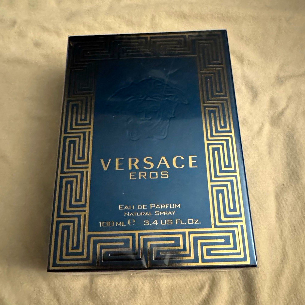 Versace Eros Eau de Parfum Natural Spray, Regular Size 3.4 fl oz / 100 mL