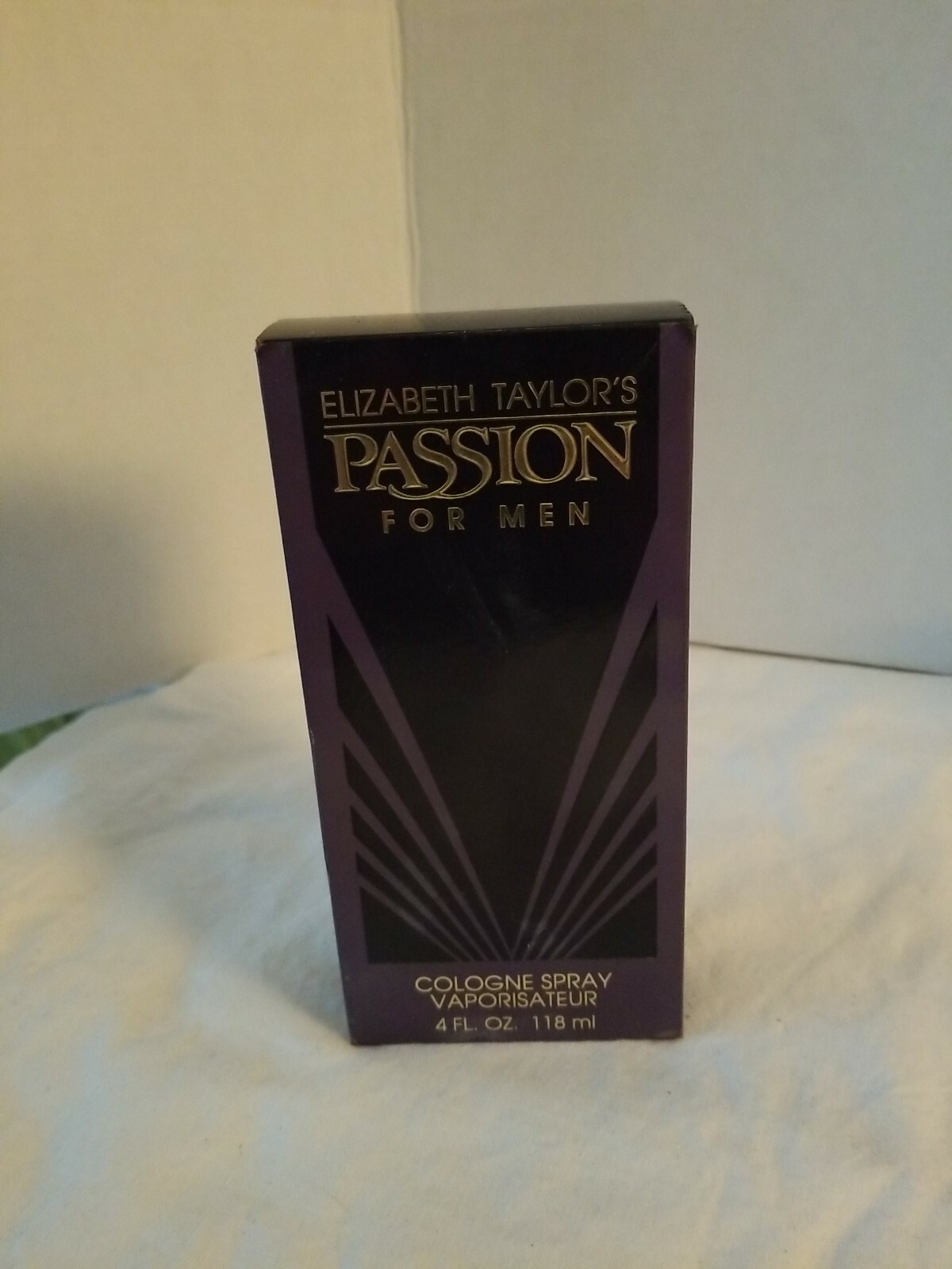 Elizabeth Taylor’s PASSION for men Cologne spray 4 oz NIB