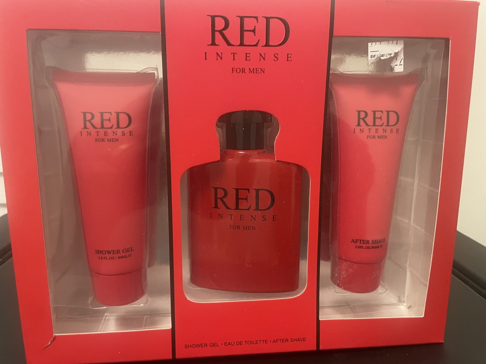 Red Red Intense Men Gift Set 2.8 fl oz Spray, Shower Gel, After Shave