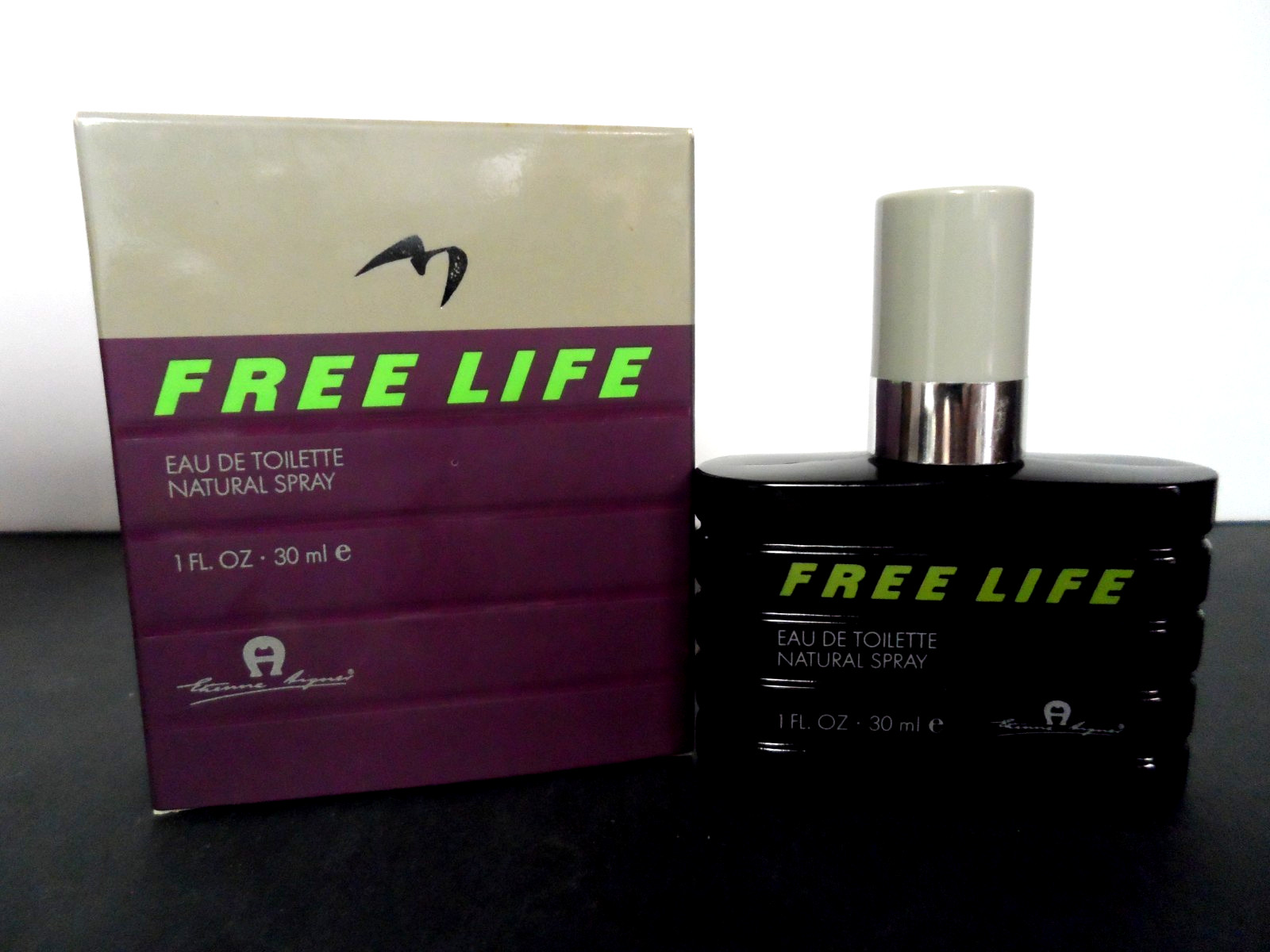 Free Life Etienne Aigner Men EDT Spray 1oz / 30 ml New In Box W. Germany