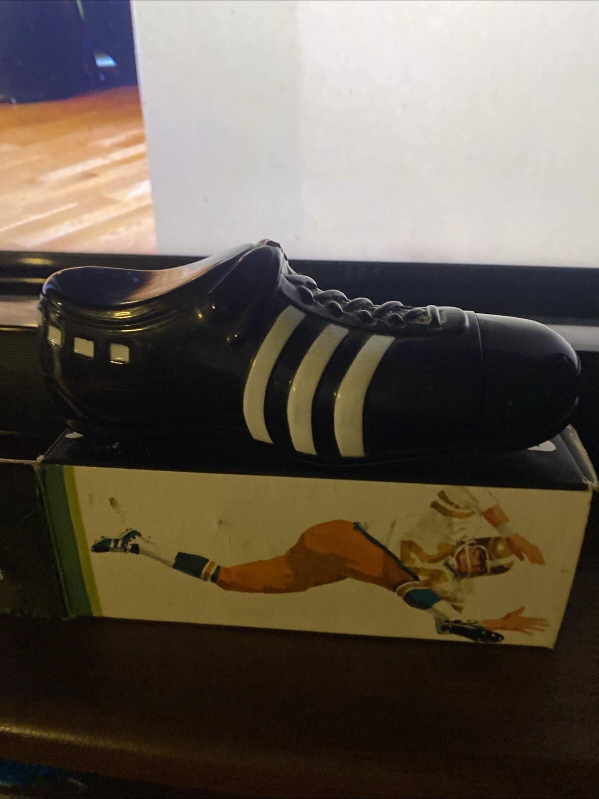 Avon Spicy After Shave Just For Kicks Sports Shoe FULL NIB