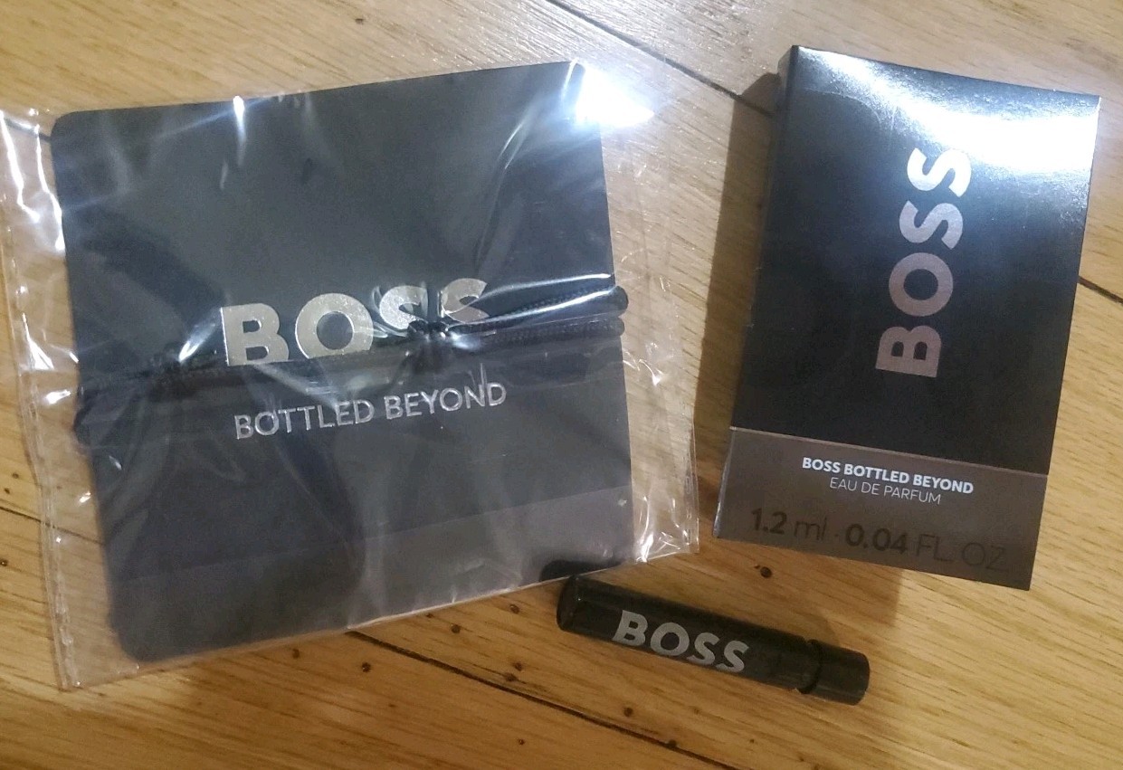 Hugo Boss Bottled Beyond Eau De Parfum Sample Spray + Bracelet