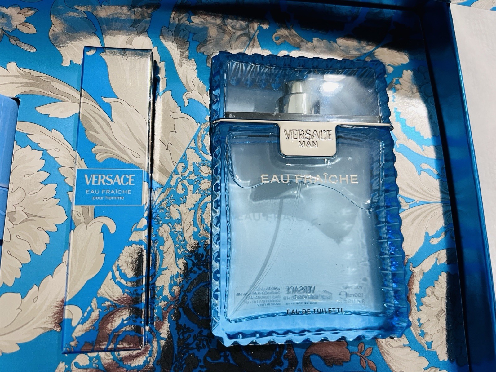 Versace Eau Fraiche Men 4 Piece Set Cologne Spray/Mini+Deodorant+Perfume